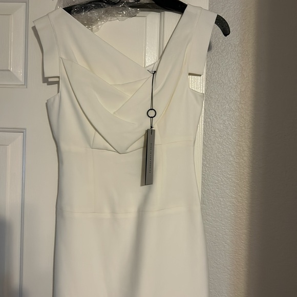 BLACK HALO White mini Jackie O' dress 2 - Picture 3 of 4